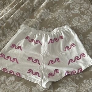 QUEEN OF SPARKLES White Shorts with Pink Sequin Waves
